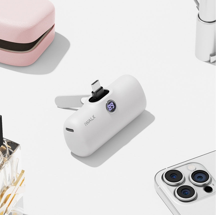 Capsule Power Bank 20WPD Fast Charging With Bracket